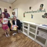 Kinderbücherschrank eröffnet